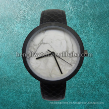 Reloj de cuarzo de acero inoxidable de moda estilo Marble Dial Hl-Bg-046